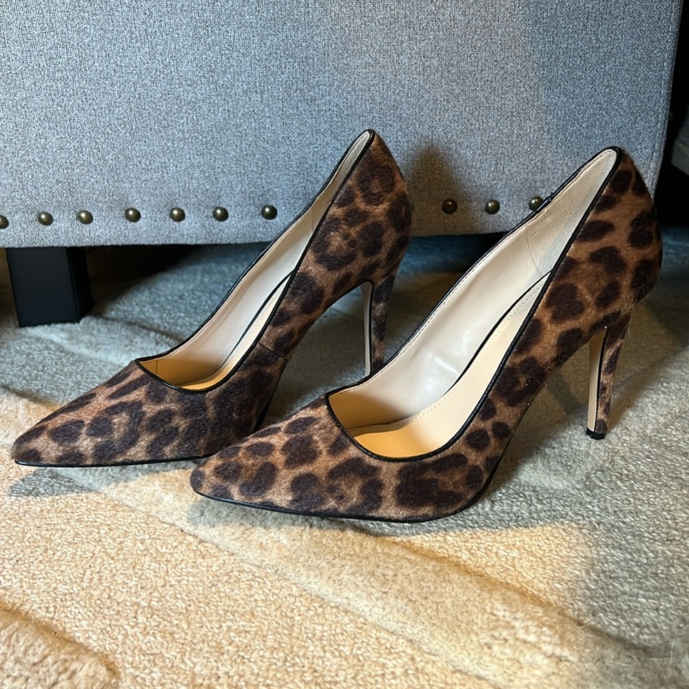Nine West pumps